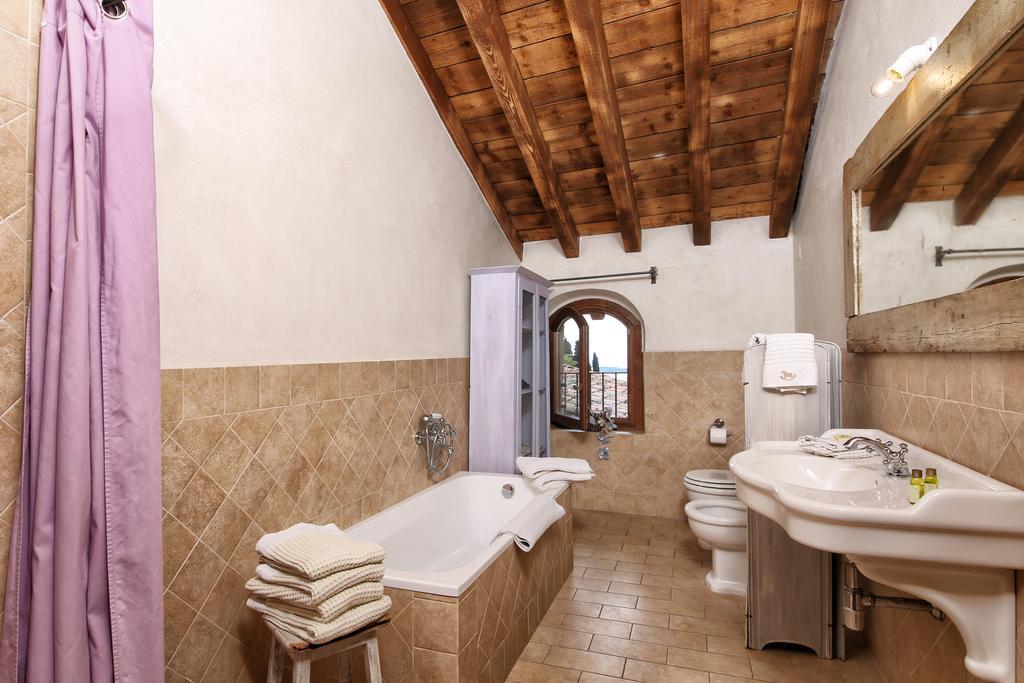 Premignaga Natural Home Гардоне Ривера Екстериор снимка